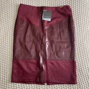 Marc New York Burgundy Faux Leather embossed snake Skirt